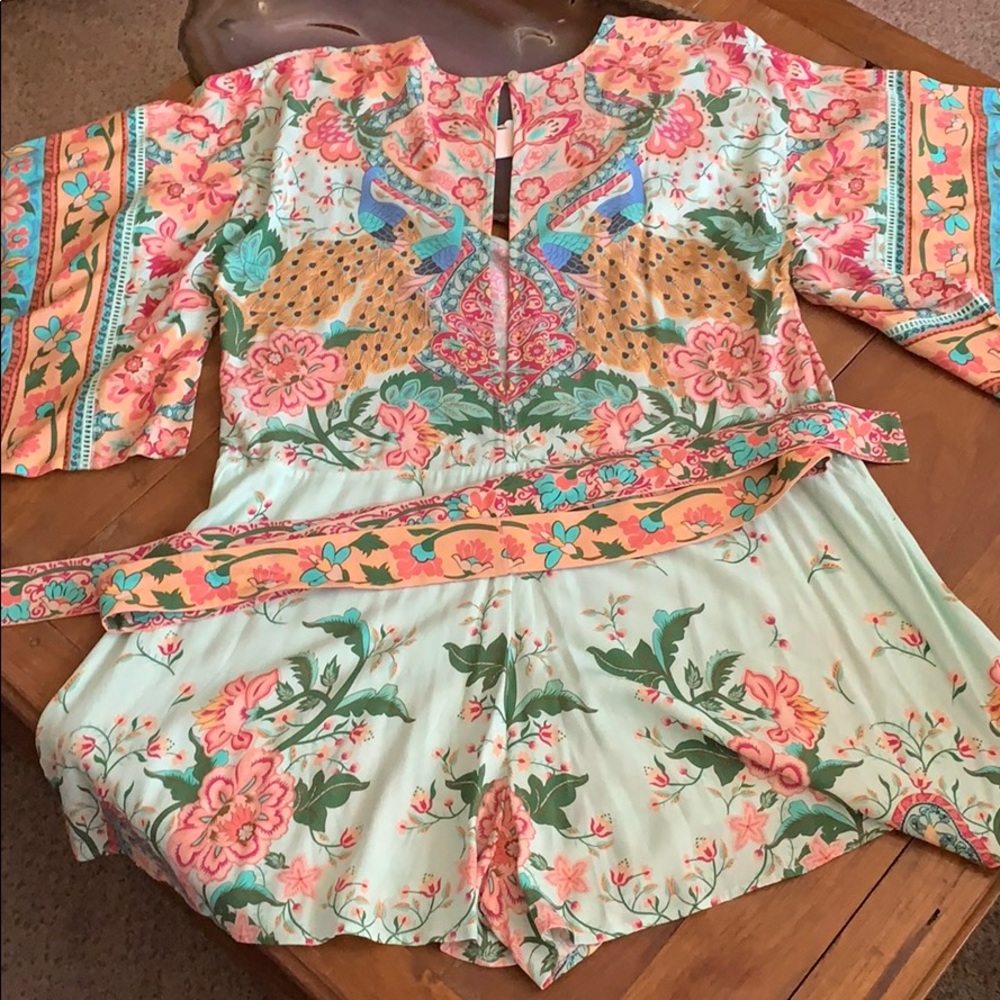 Spell & The Gypsy Kimono Lotus Romper ✨ - Picture 6 of 7